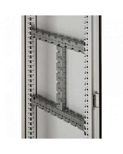 Набор траверсов Legrand 020532 в Барнауле Аксессуары для стоек и шкафов Pintop.ru