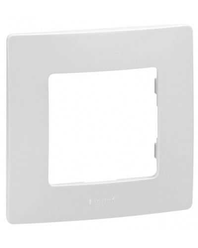 Рамка 1 пост Etika белый Legrand 672501 в Барнауле Аксессуары для кабель-канала Pintop.ru